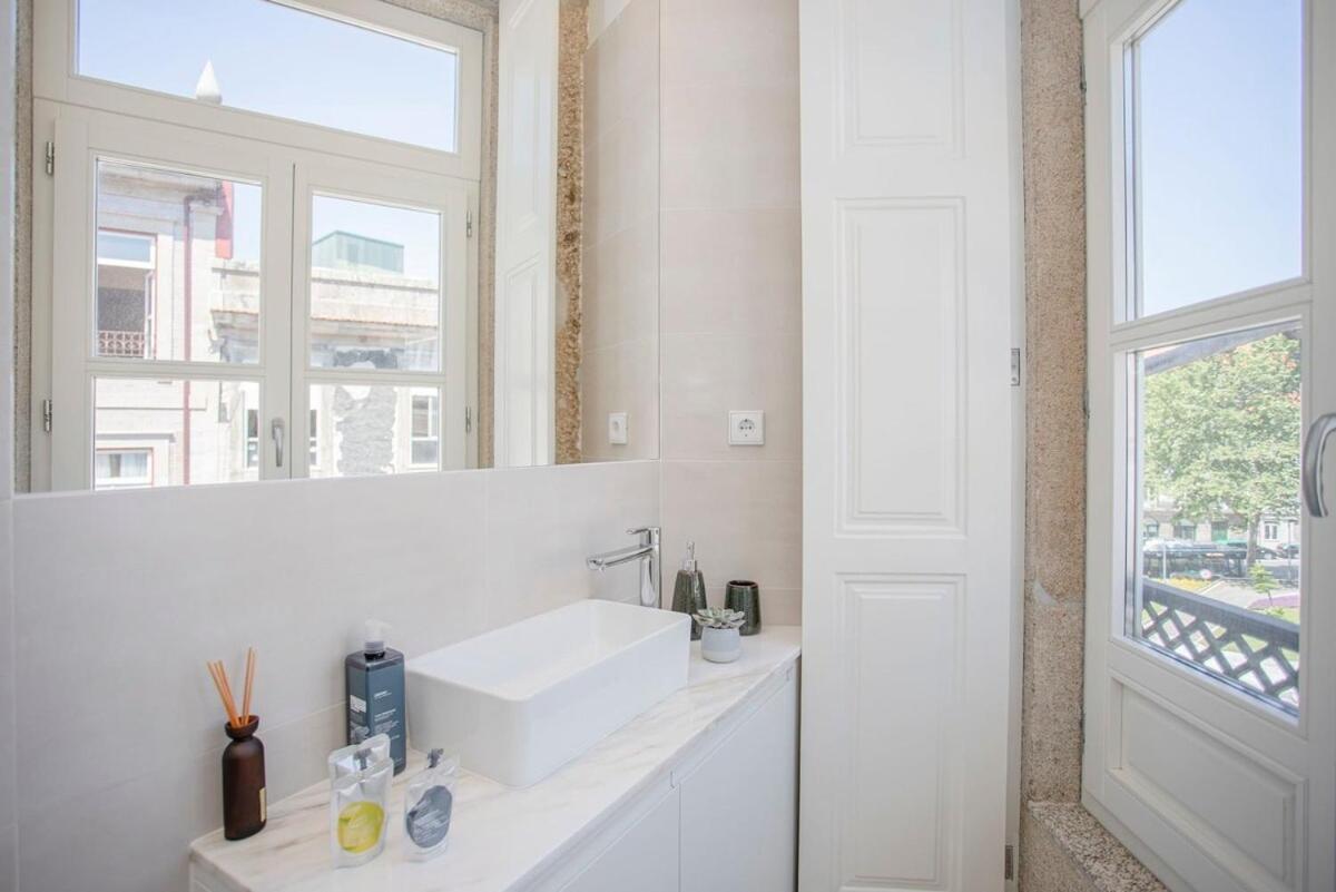 Liiiving In Porto - Aliados Stone Apartment 外观 照片